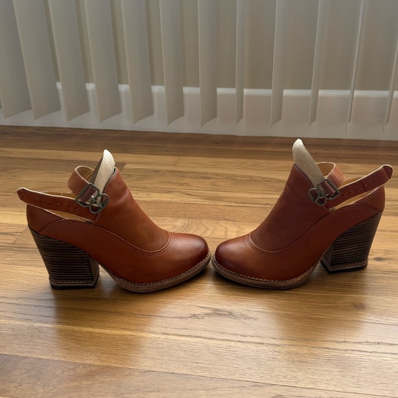 Timberland Marge Slingback Ankle Bootie Brown Leather Heels Size 7 - Picture 4 of 9